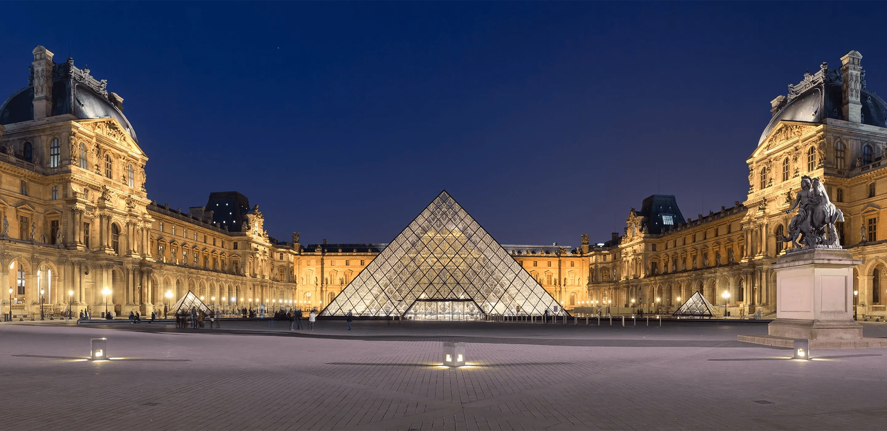 Louvre Museum Opening Hours and Tickets