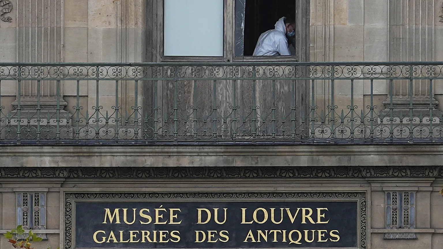 The Louvre Heist: Napoleon’s Treasures Stolen